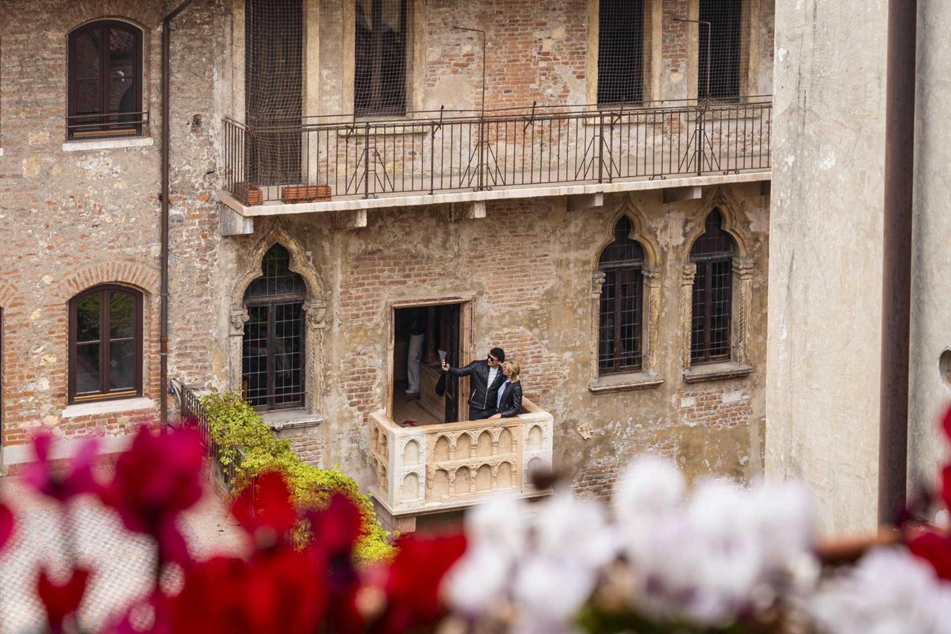 Residenza...Cara Giulietta... Apartment Verona Bagian luar foto