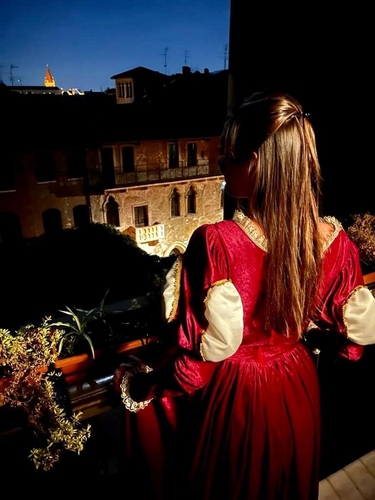 Residenza...Cara Giulietta... Apartment Verona Bagian luar foto